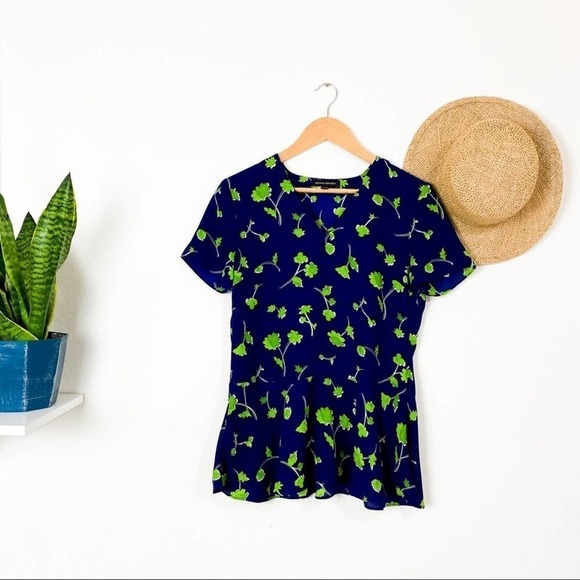 Banana Republic Blue Green Floral Peplum Blouse size XS - Picture 3 of 9